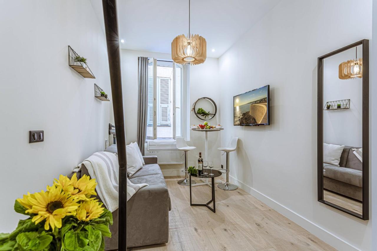 Bunico 1 - Old Town Renovated Studio Nisa Exterior foto